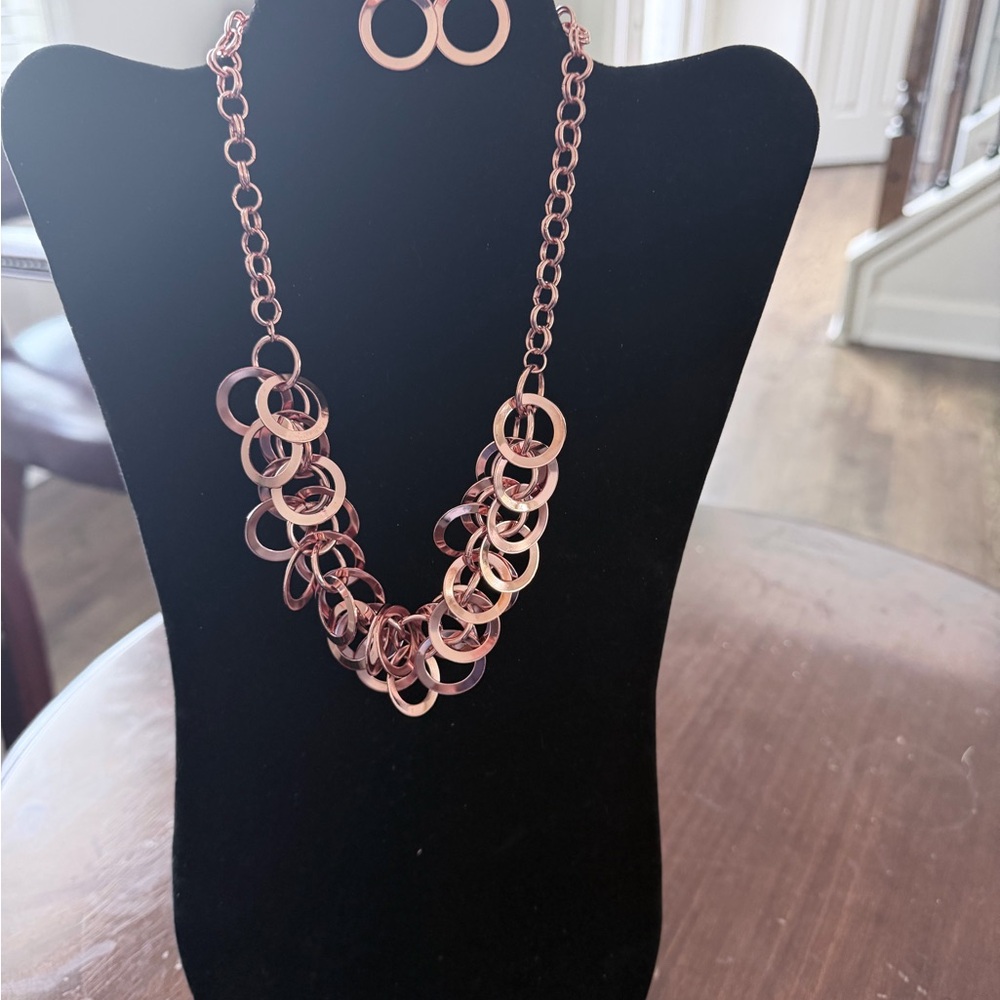 paparazzi Rose Gold Multi-Ring Link Necklace & Hoop Earrings NWOT